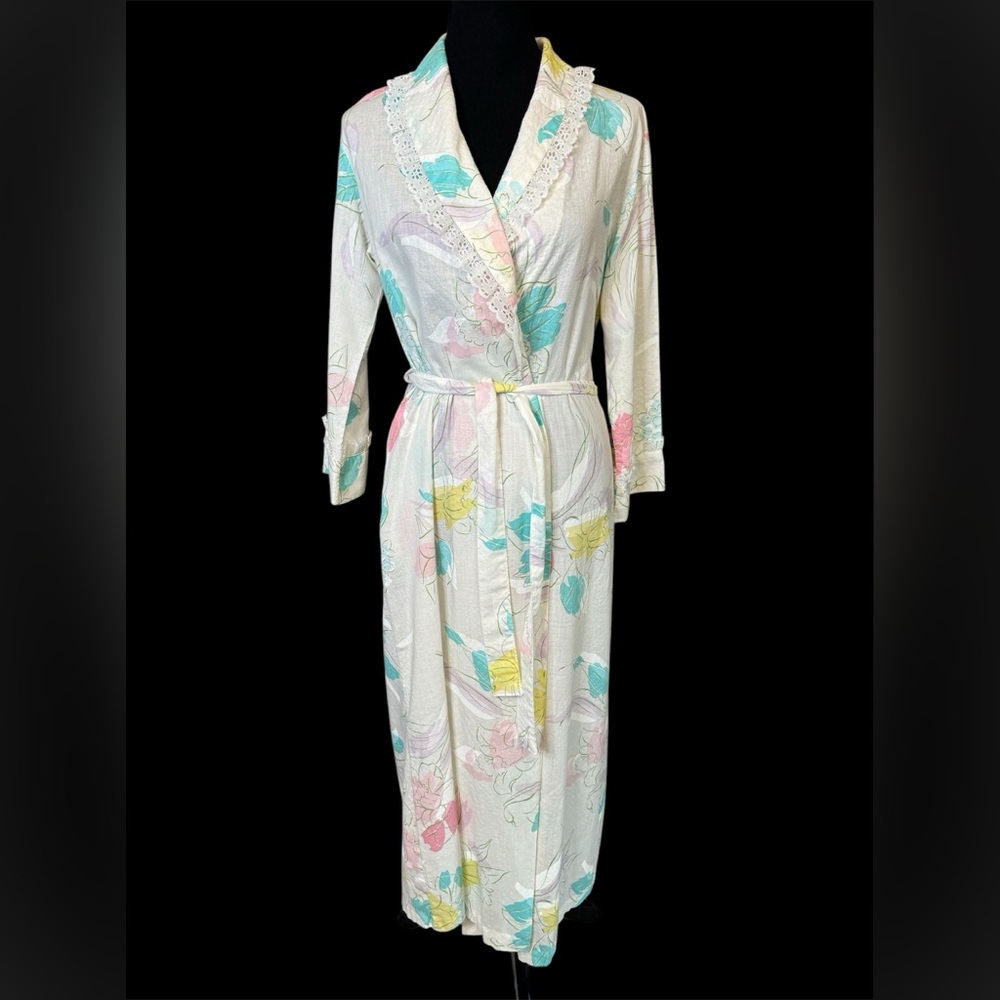 Vintage 80’s Cotton Dobby Robe Size M White Large Floral Print Lace Trim
